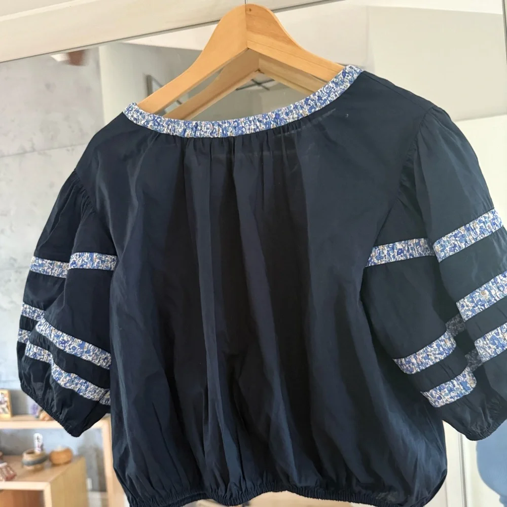 MERLETTE puff sleeves navy top Liberty cotton the great printfresh blockprints L